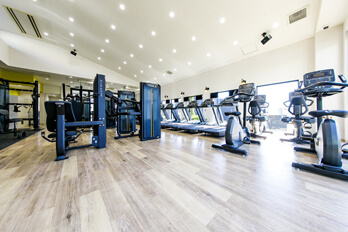 山梨県甲斐市の24時間フィットネスジム サイボディ内観