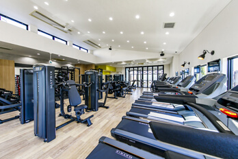 山梨県甲斐市の24時間フィットネスジム サイボディ内観